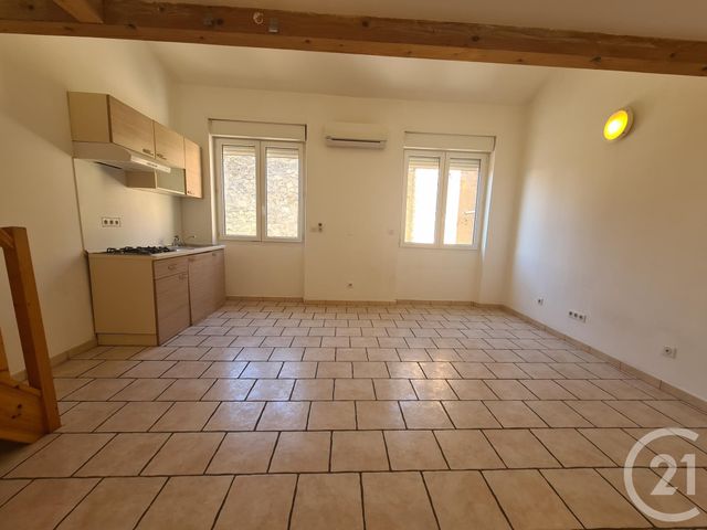 Appartement F2 à louer - 2 pièces - 35.0 m2 - MIRAMAS - 13 - PROVENCE-ALPES-COTE-D-AZUR - Century 21 Cabinet Corvaja